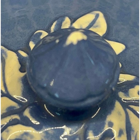 Handmade Ceramic Casserole Serving and Baking Dish with Lid - Picture 6 of 10